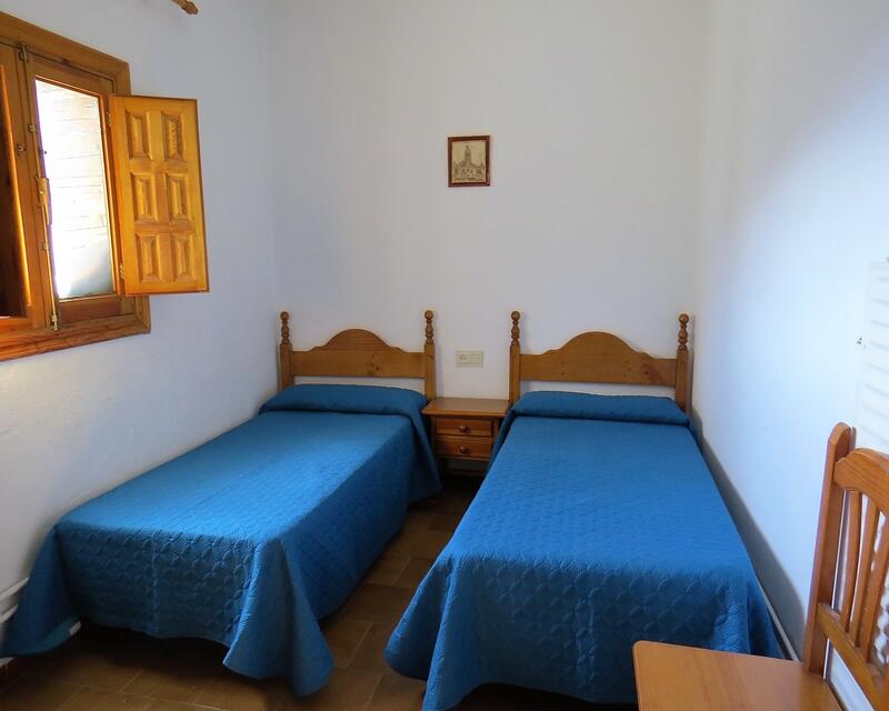 9 спальная комната Деревенский Дом продается