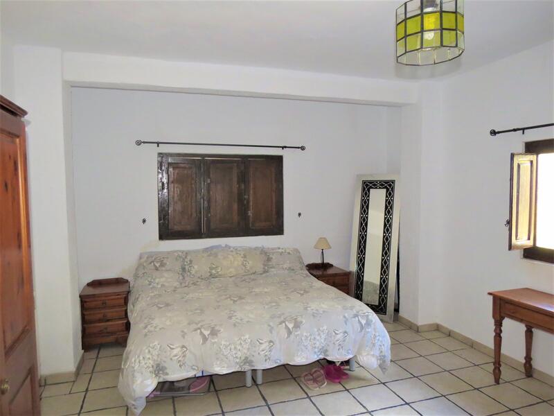 4 bedroom Country House for sale