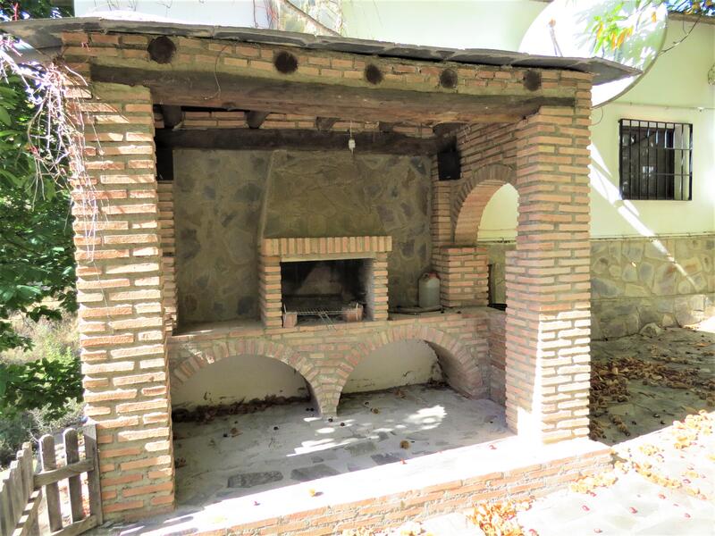 4 bedroom Country House for sale