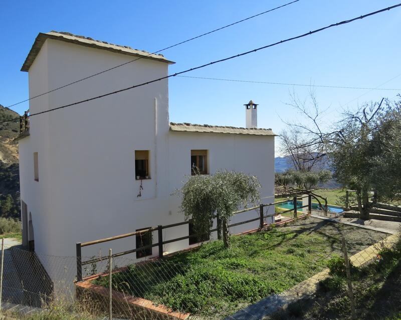 5 bedroom Country House for sale