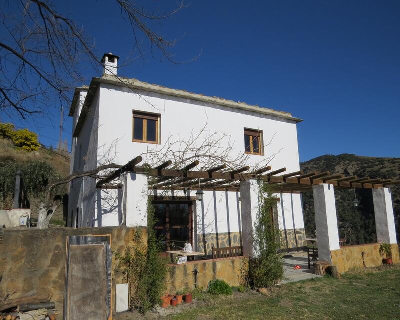 5 bedroom Country House for sale