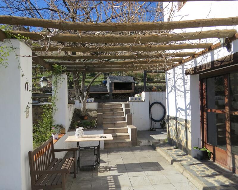 5 bedroom Country House for sale