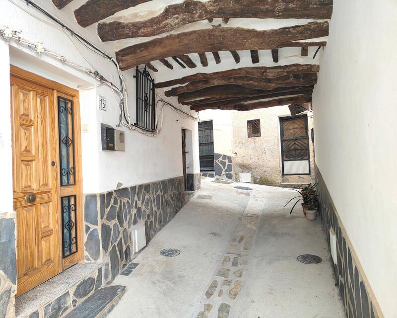 Townhouse for sale in Berchules, Granada