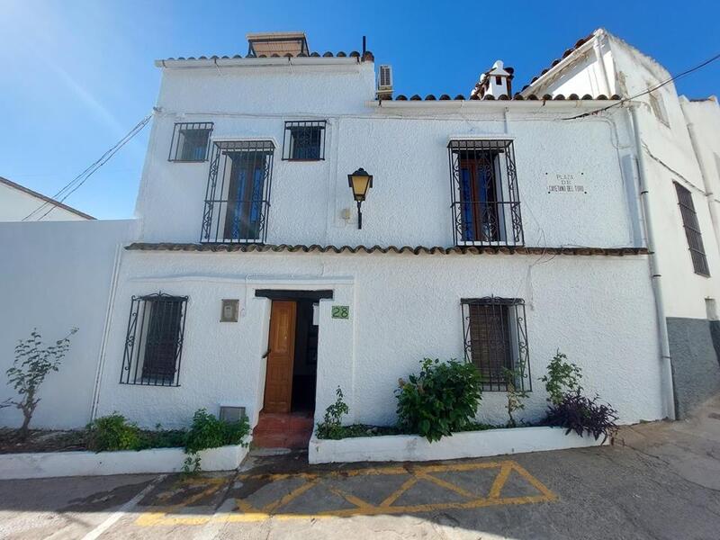 Country House for sale in Jimena de la Frontera, Cádiz