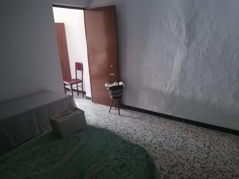 Townhouse for sale in Rute, Córdoba