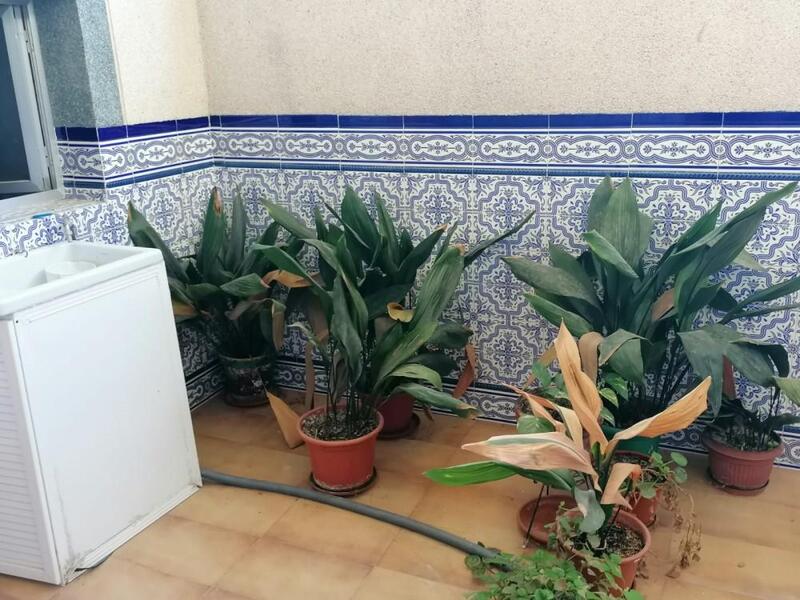 5 slaapkamer Gezinswoning Te koop