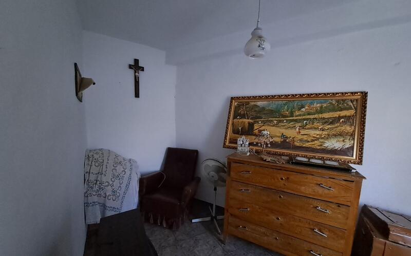 4 slaapkamer Gezinswoning Te koop