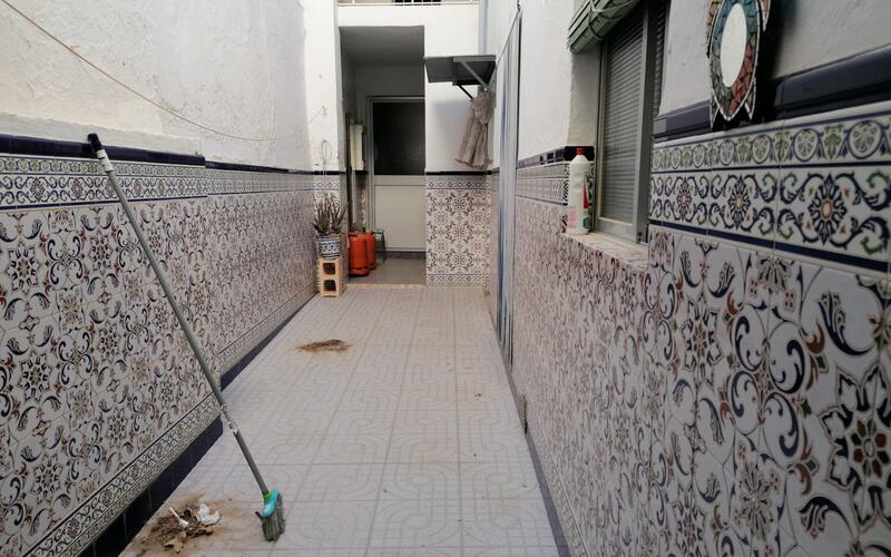 Townhouse for sale in Rute, Córdoba