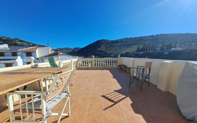 Townhouse for sale in Frailes, Jaén