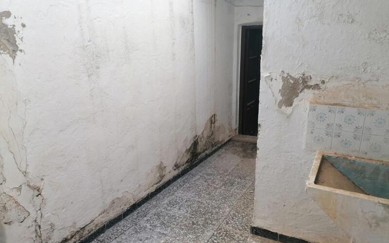 2 slaapkamer Gezinswoning Te koop