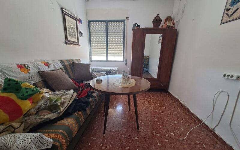 5 slaapkamer Gezinswoning Te koop