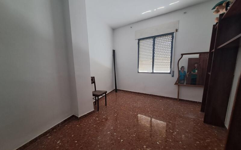 5 slaapkamer Gezinswoning Te koop