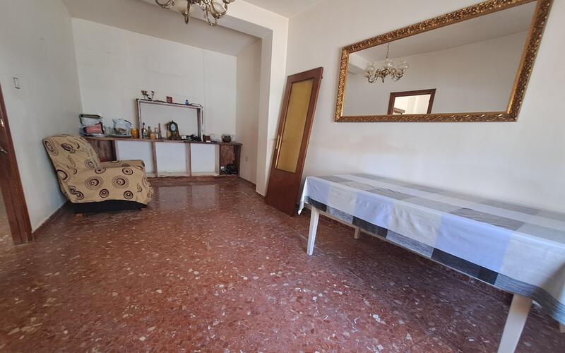 5 slaapkamer Gezinswoning Te koop