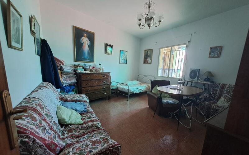 5 slaapkamer Gezinswoning Te koop