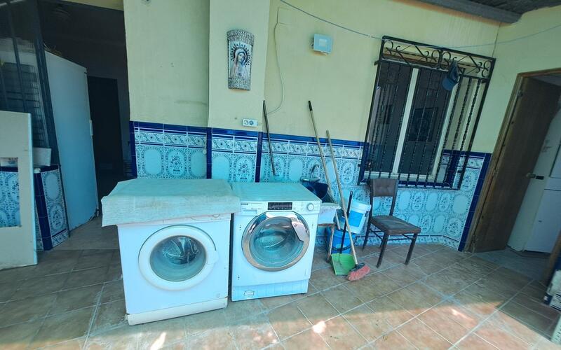 5 slaapkamer Gezinswoning Te koop