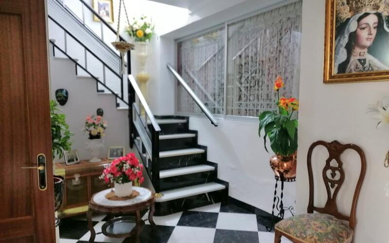 5 Schlafzimmer Stadthaus zu verkaufen