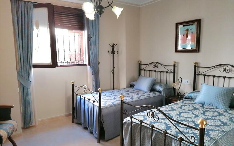 5 Schlafzimmer Stadthaus zu verkaufen
