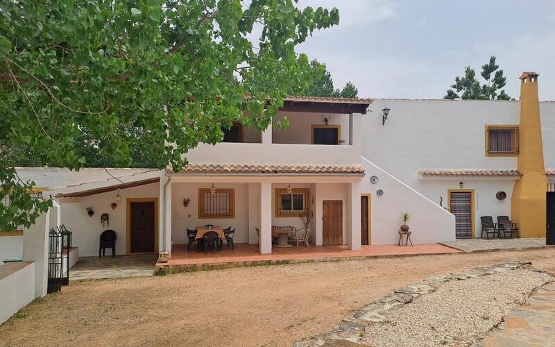 5 Cuarto Local Comercial en venta
