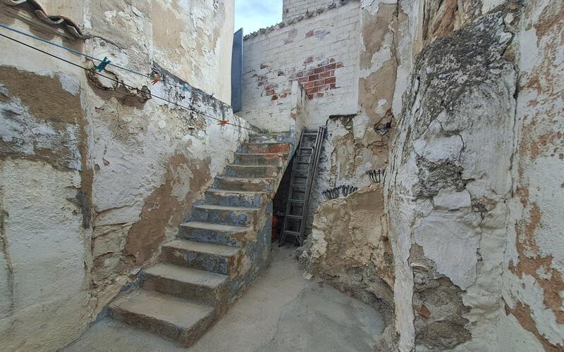 3 bedroom Townhouse for sale
