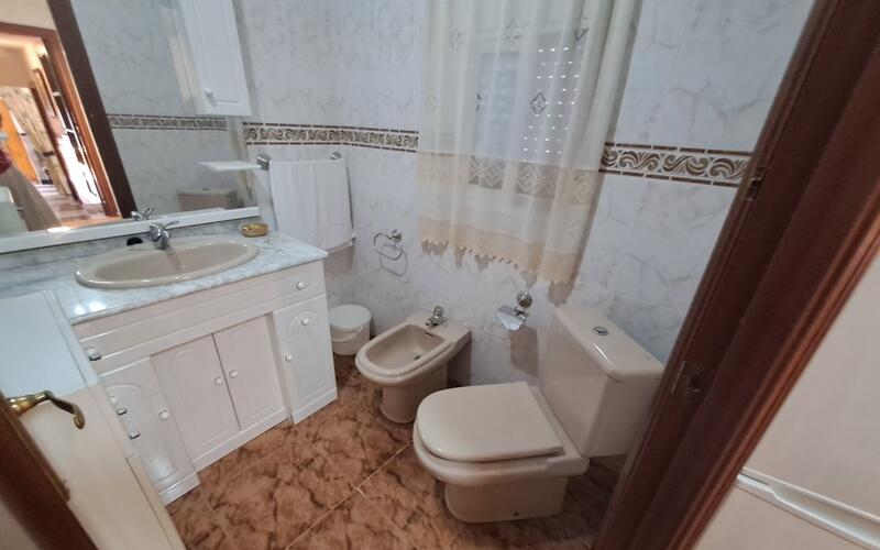 4 Schlafzimmer Stadthaus zu verkaufen