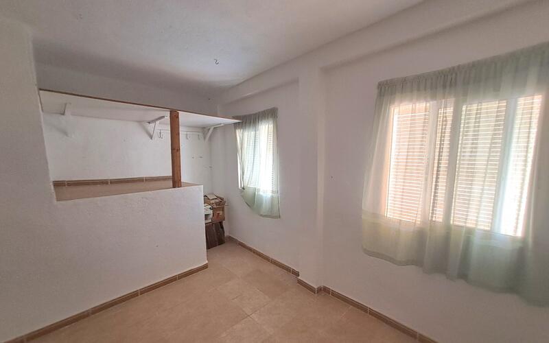 4 Schlafzimmer Stadthaus zu verkaufen