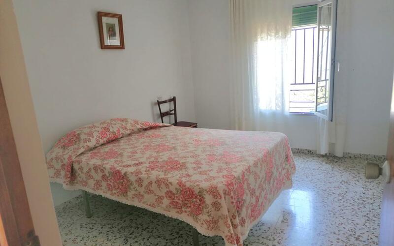 4 bedroom Townhouse for sale