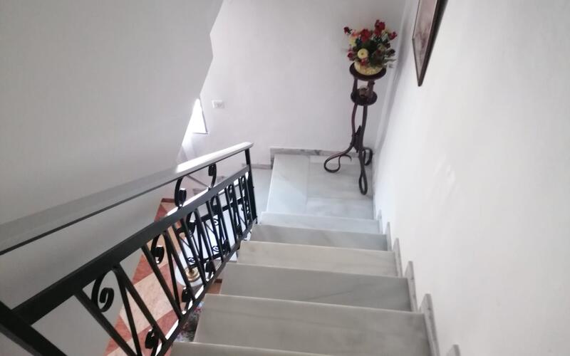 4 bedroom Townhouse for sale