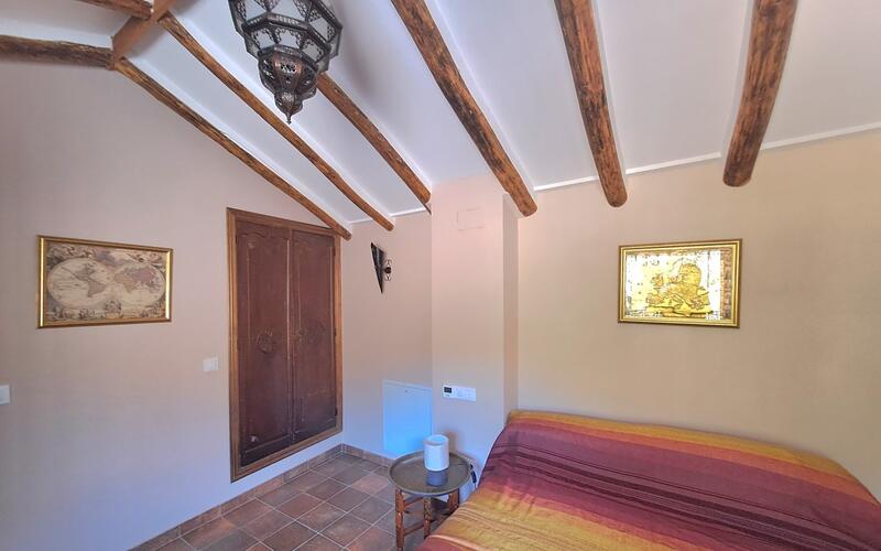 5 chambre Local Commercial à vendre