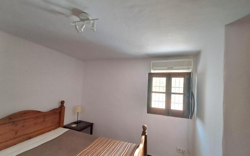5 chambre Local Commercial à vendre