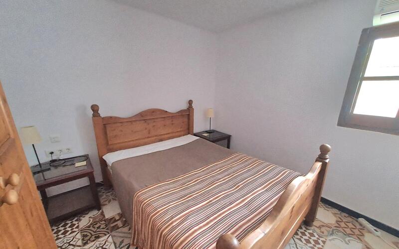 5 chambre Local Commercial à vendre