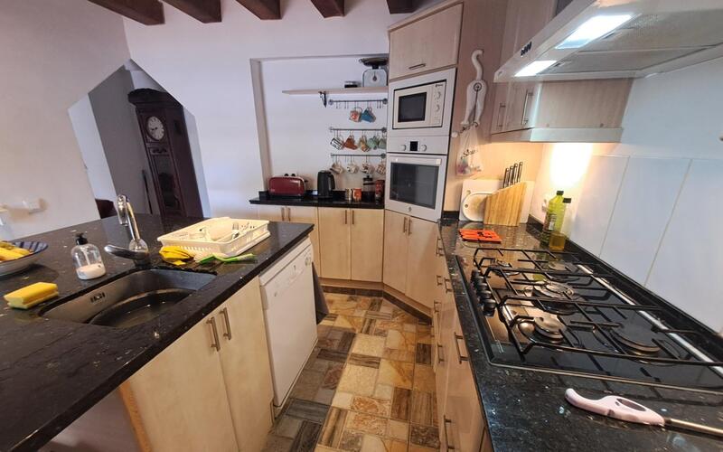 5 chambre Local Commercial à vendre