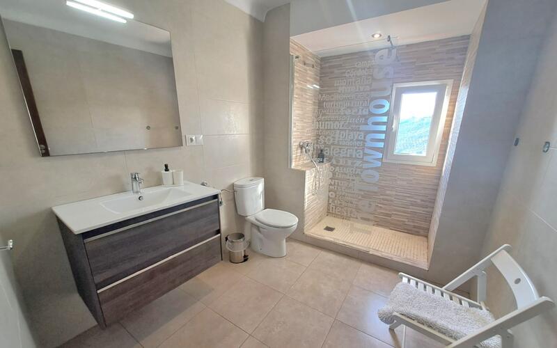 3 slaapkamer Gezinswoning Te koop