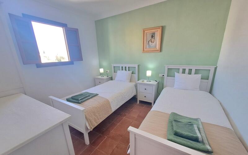 3 slaapkamer Gezinswoning Te koop
