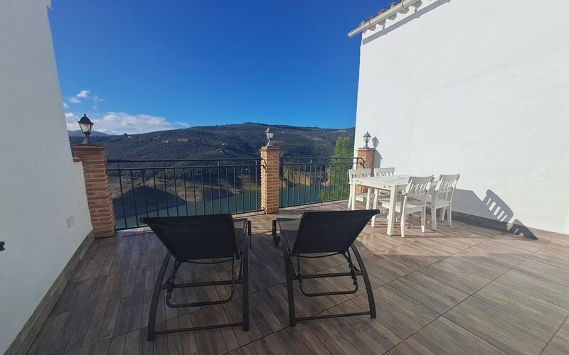 3 slaapkamer Gezinswoning Te koop
