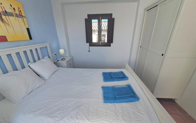 3 slaapkamer Gezinswoning Te koop