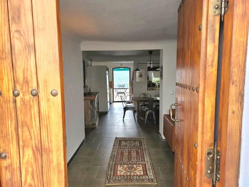 3 bedroom Commercial Property for sale