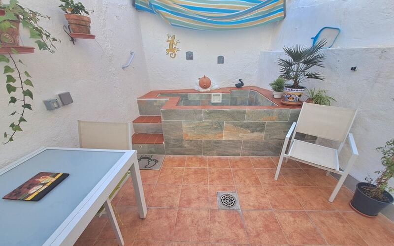 3 bedroom Townhouse for sale