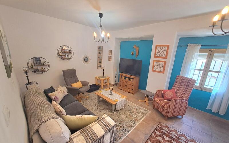 3 bedroom Townhouse for sale