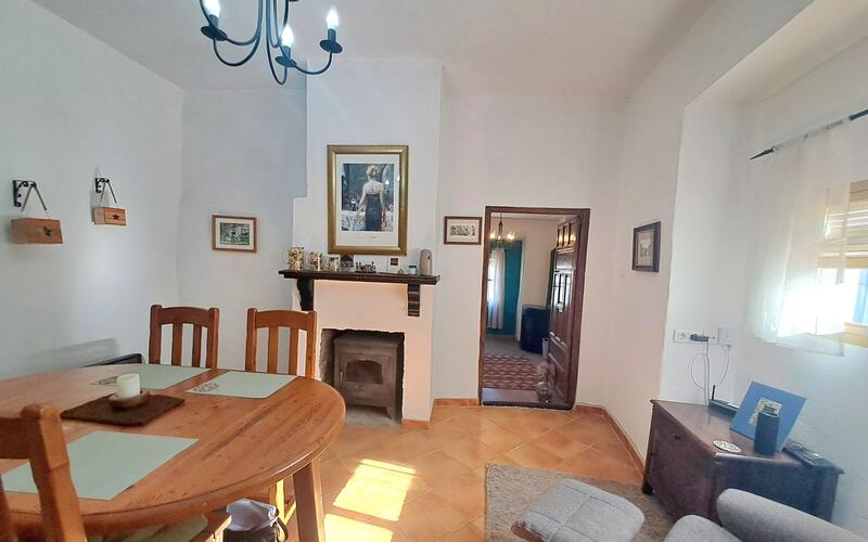 3 bedroom Townhouse for sale