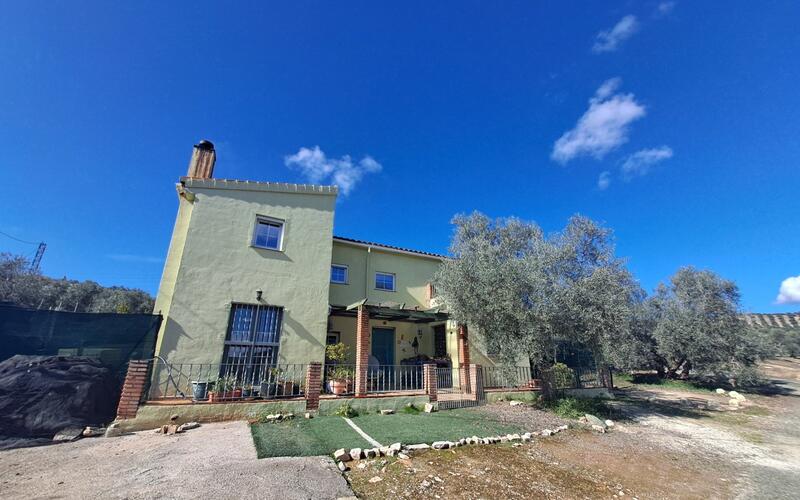 4 bedroom Country House for sale