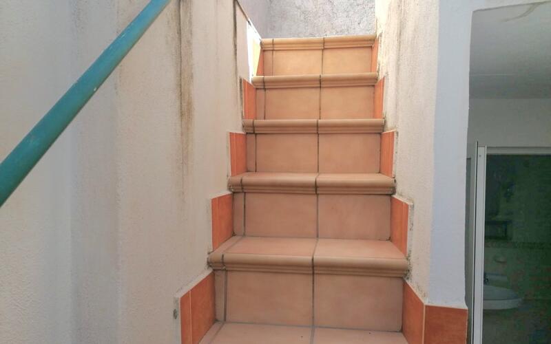 3 slaapkamer Gezinswoning Te koop