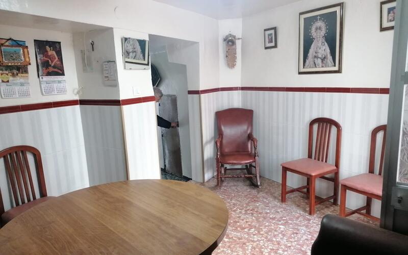 3 slaapkamer Gezinswoning Te koop