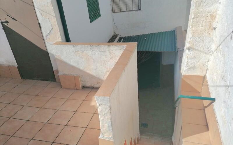 3 slaapkamer Gezinswoning Te koop