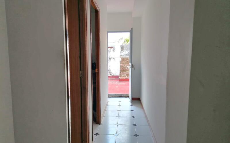 5 bedroom Townhouse for sale
