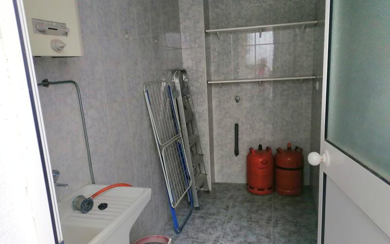 5 bedroom Townhouse for sale