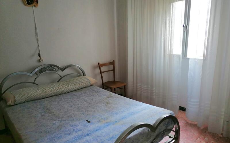 5 bedroom Townhouse for sale