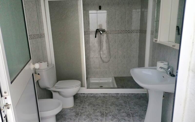 5 bedroom Townhouse for sale