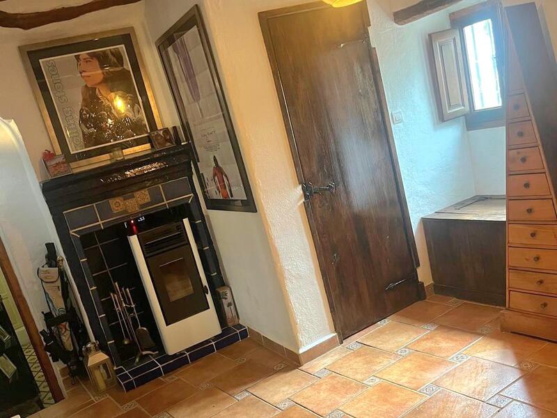 4 Schlafzimmer Landhaus zu verkaufen
