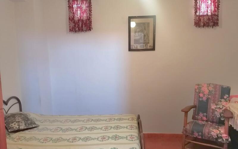 5 bedroom Townhouse for sale