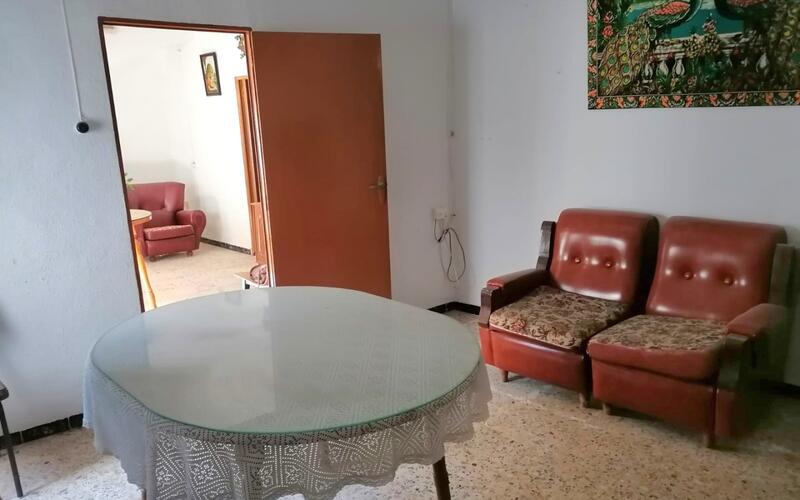 4 slaapkamer Gezinswoning Te koop